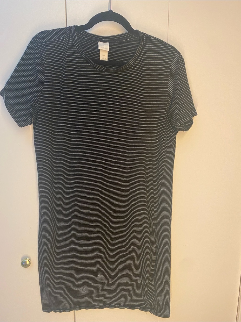 3/$20 H&M Black and White Striped Short Sleeve Tee Dress